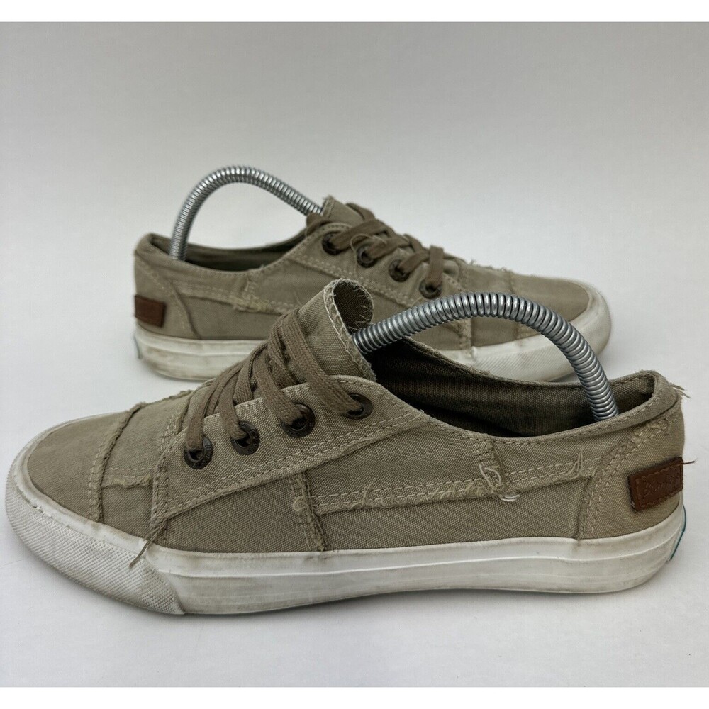 Womens Blowfish Malibu Sneakers, Size 6M Brown GUC.